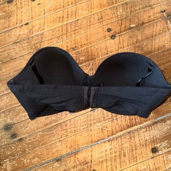 Victoria’s Secret black 34DD lined multi-way strapless bra - Picture 2 of 3